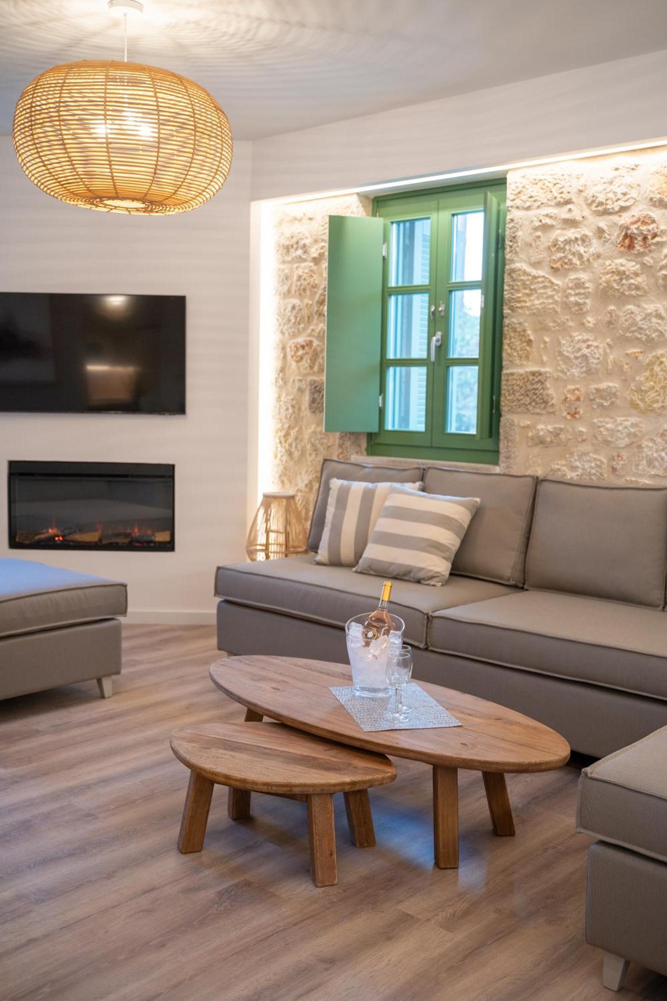 קרדמילי Olvio Suites מראה חיצוני תמונה